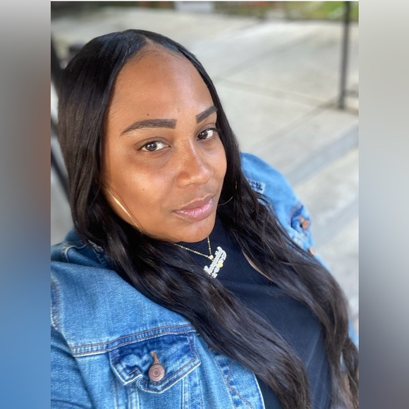 𝚂𝙷𝙾𝚆 𝚃𝙾𝙳𝙰𝚈 𝟷𝟸/𝟸 𝟷𝟷:𝟹𝟶 𝙴𝚂𝚃 - Picture 4 of 8